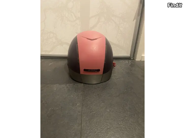 Säljes Horze ridhjälm