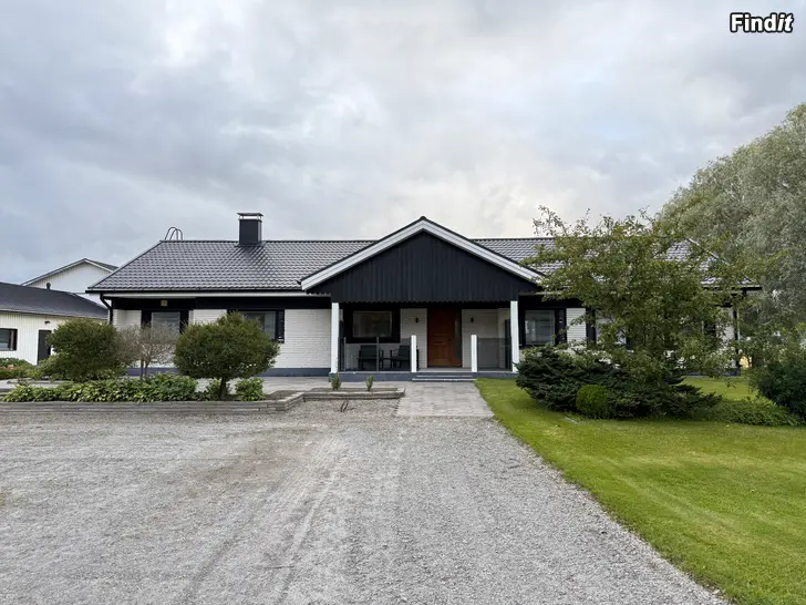 Säljes Egnahemshus + hall till salu i Pensala