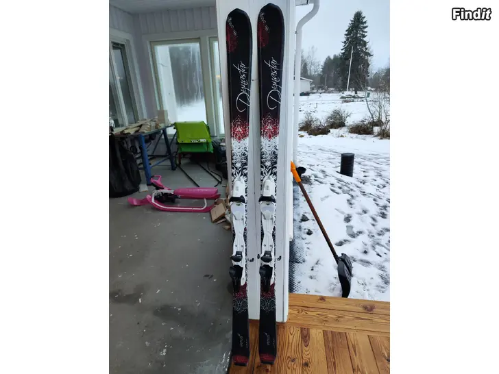 Säljes Slalom skidor 166cm