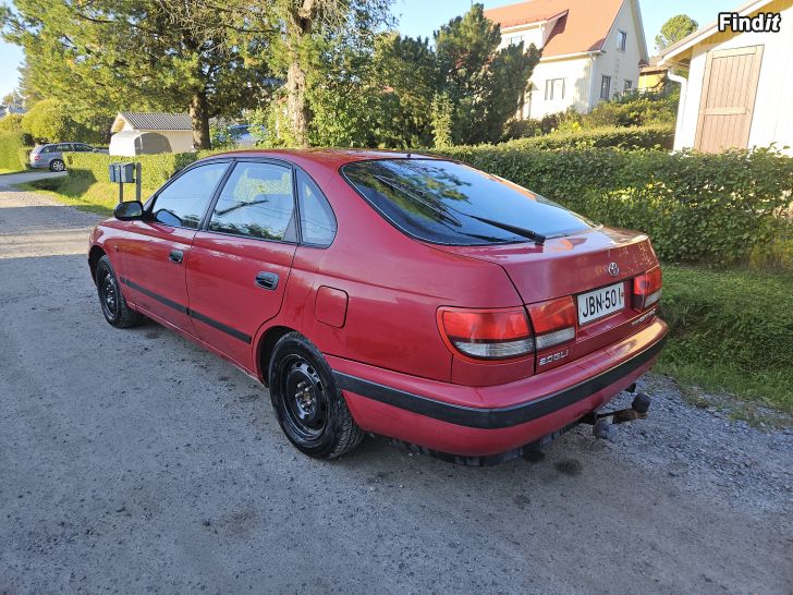 Säljes Toyota carina e