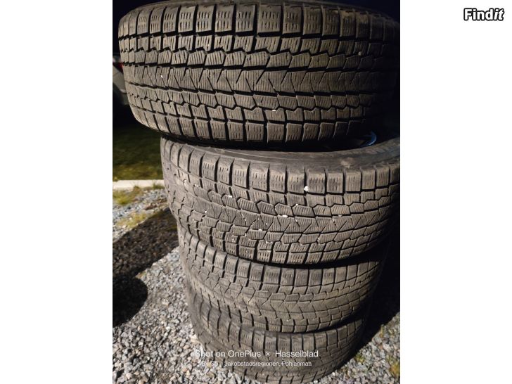 Säljes Bra friktions däck på fälgar bultmönster  5x112