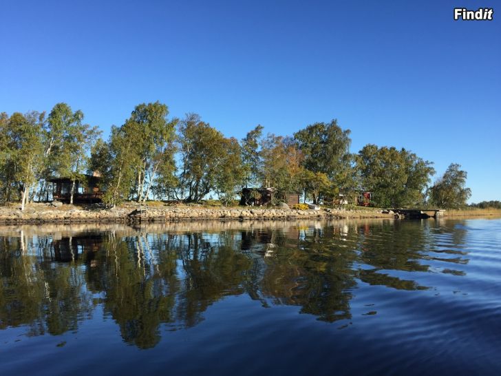 Säljes Sommarstuga på holme i Björköby Revöfjärden