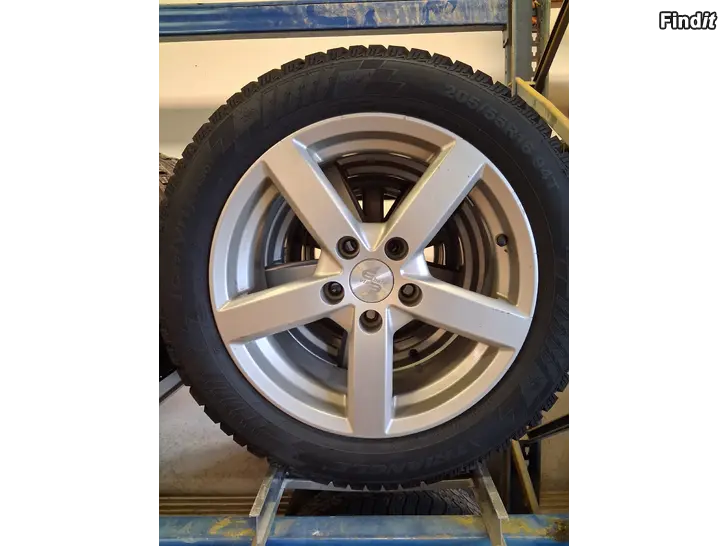 Säljes VW 5x112 med vinterdäck, talvirenkaat
