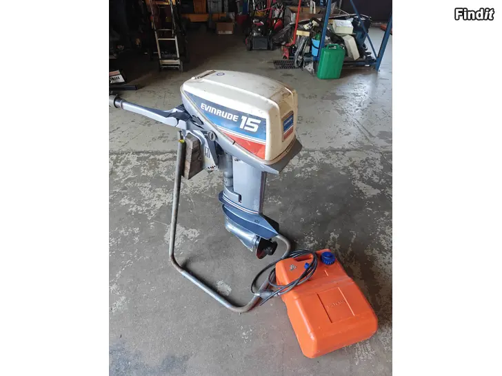 Myydään Evinrude 15