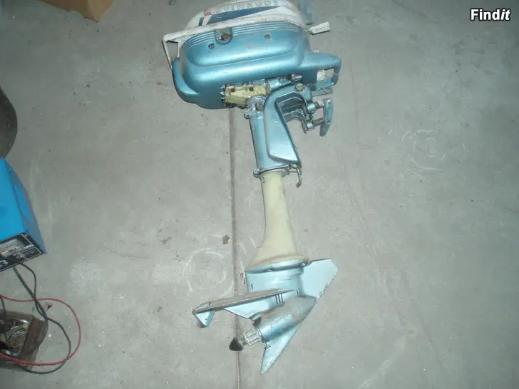 Myydään Evinrude perämoottori