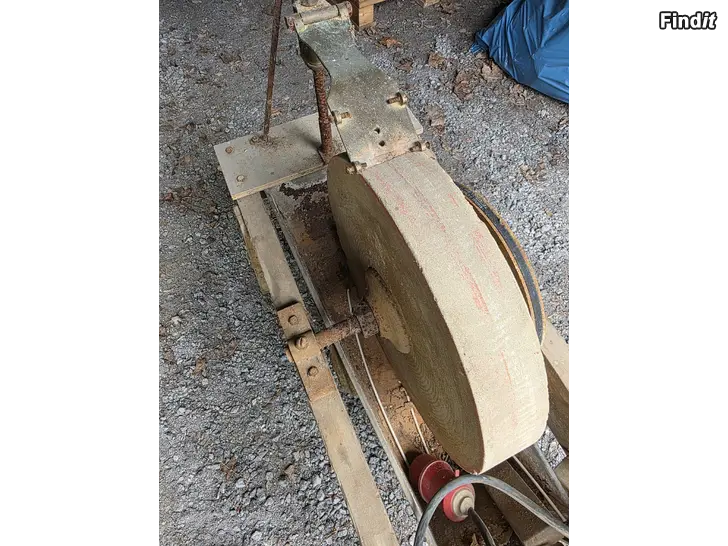 Myydään Slipsten