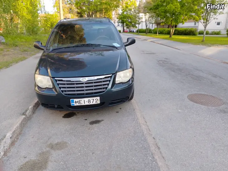 Myydään Grand  voyager