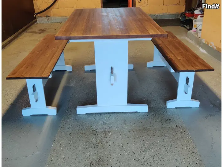 Myydään Pirtti möblemang