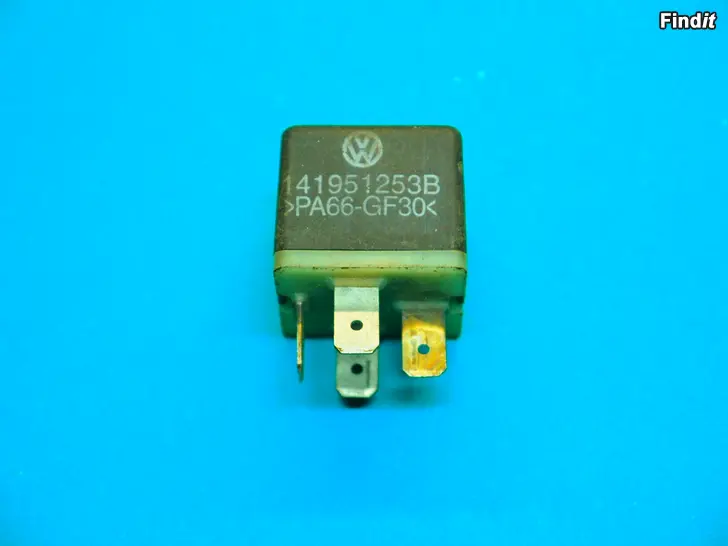Säljes 141951253B Volkswagen Relay