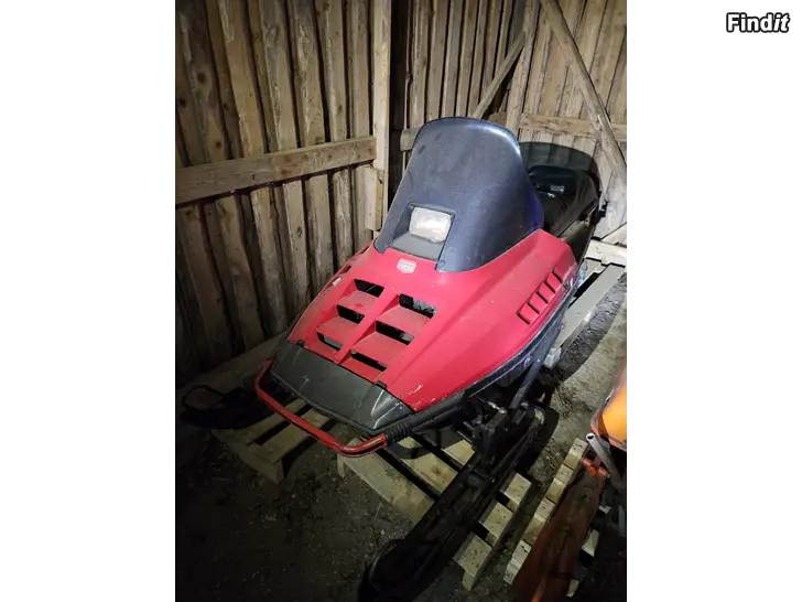 Säljes Polaris Indy 400 -87