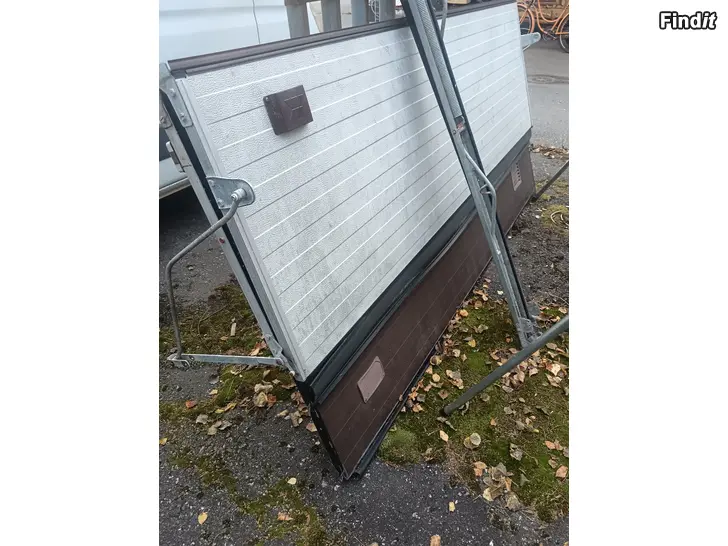 Säljes Car - In garageport