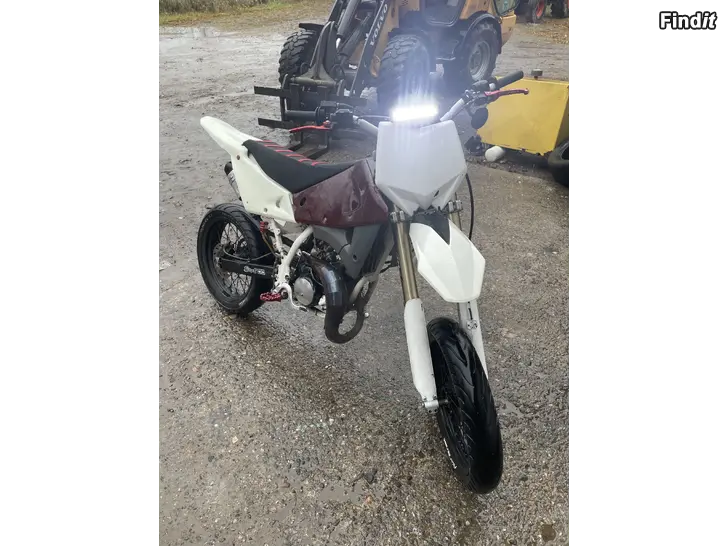 Säljes Säljes väl fungerande CH racing wsm 50 moped