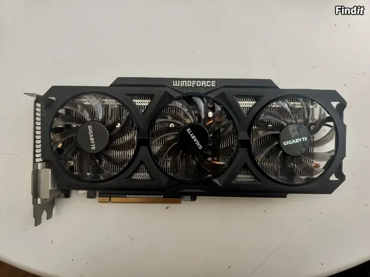 Myydään Gigabyte GTX 760 Windforce 3x näytönohjain
