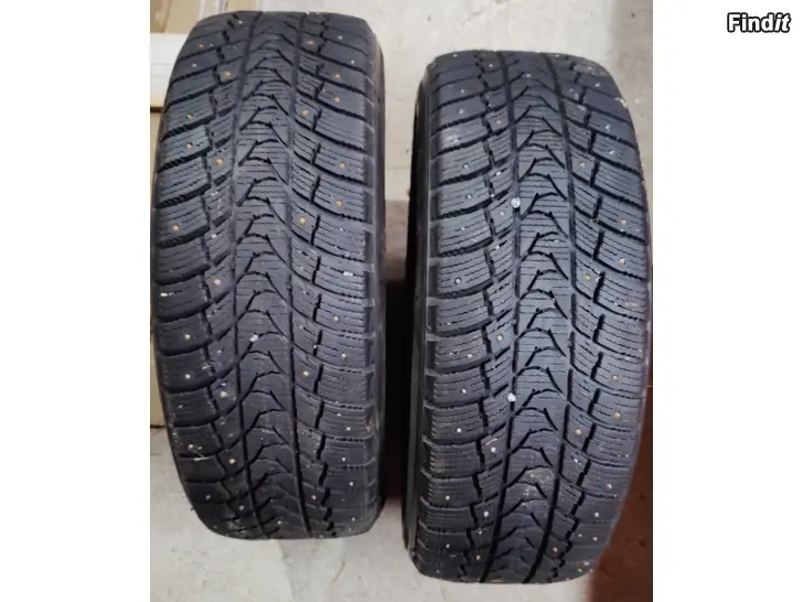 Myydään Vinterdäck 215/60/15