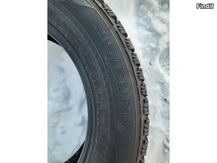Säljes Hakkapeliitta friktionsdäck 215/60 R17