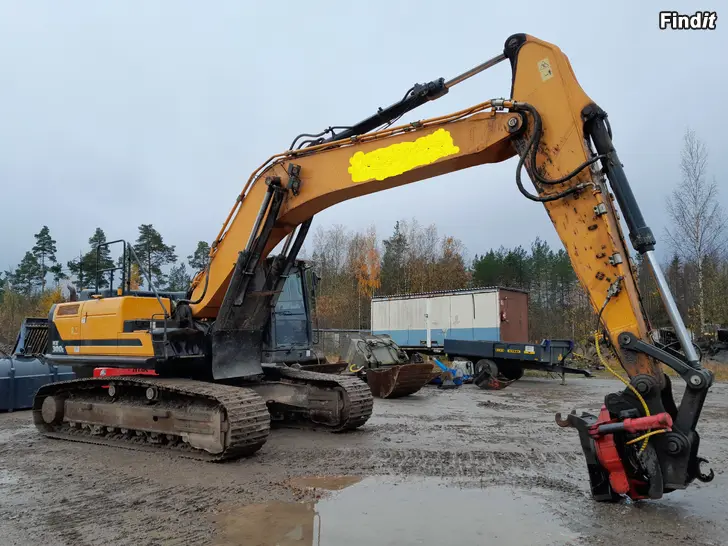 Säljes Konkursbo säljer bl.a. Grävmaskiner och skopor mm