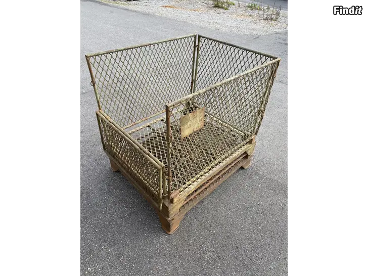 Myydään Järeät verkkohäkit 9 kpl avattava laita / kokoontaitettava / pinottava