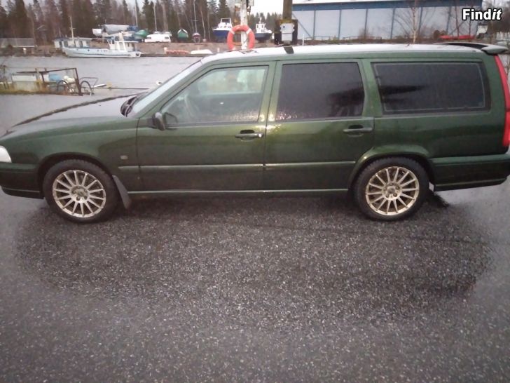 Säljes Volvo v70 2,4 1998,bensa