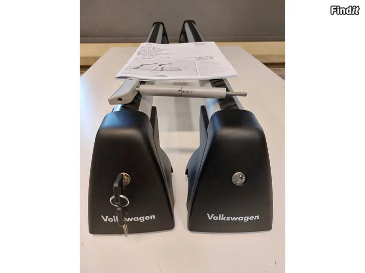 Myydään Kattotelineet/Takräcke  VW Passat B8 farmari vm. 2015