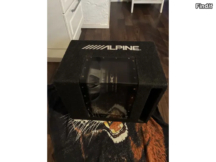 Myydään Baslåda, förstärkare, högtalare