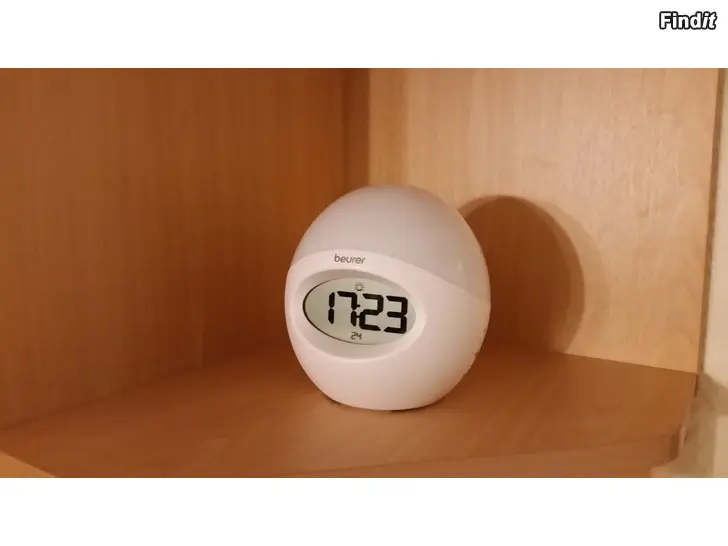 Myydään Beurer WL 32 herätysvalo kelloradio 12e
