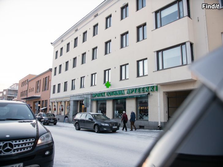 Vuokrataan Uthyres affärslokal med utmärkt läge i Jakobstad