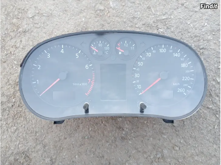 Myydään Audi A3 S3 2002 mittaristo 8L0920933N