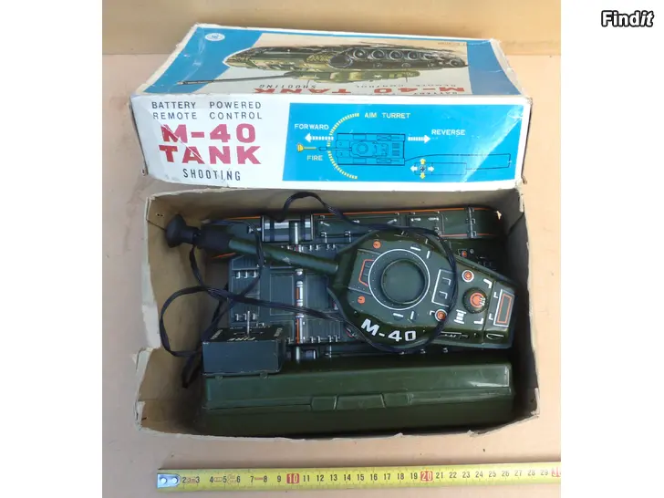 Myydään M-40 Tank vanha Japanilainen peltilelu