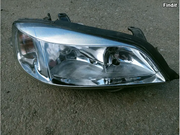 Myydään Opel Astra G 1998-2003 etuvalot