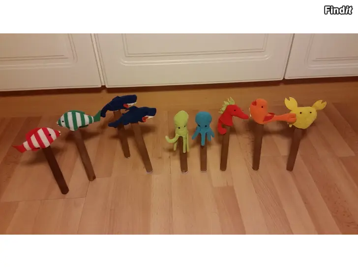 Myydään Meriaiheiset sorminuket 9kpl 3e