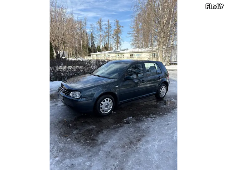 Myydään Lite körd med volkswagen golf