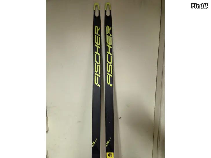 Säljes Fischer skidor