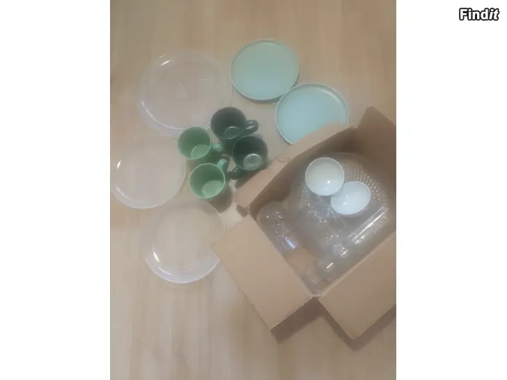 Säljes tallrikar, glas, koppar, Ny