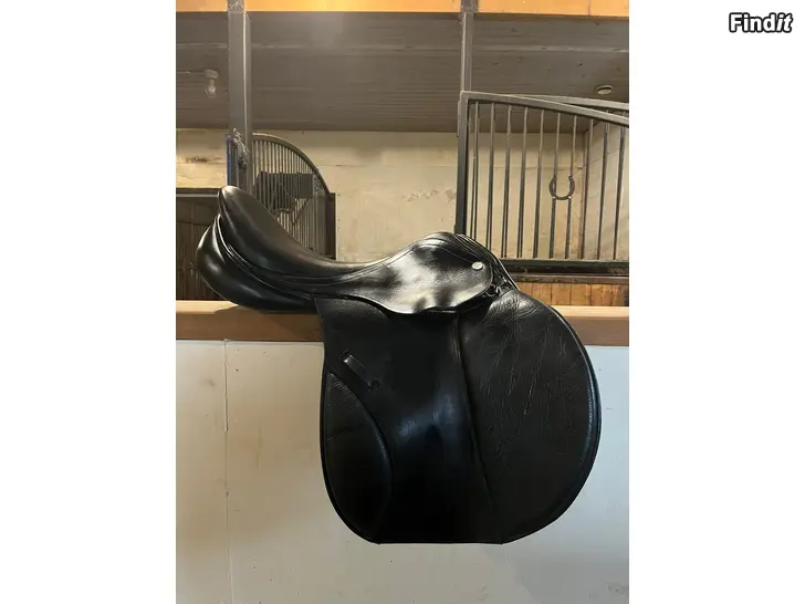Säljes Sydney sadel 17/33