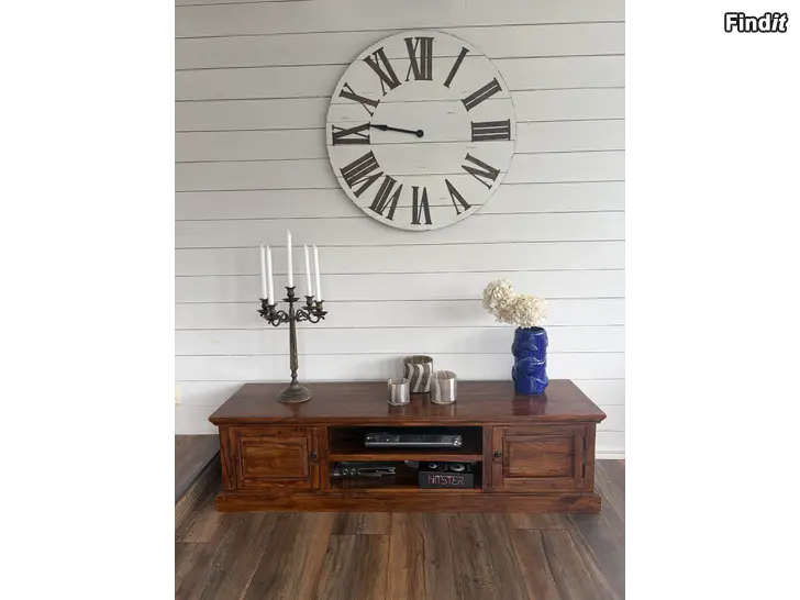 Säljes Skåp / TV taso. 170x45x45