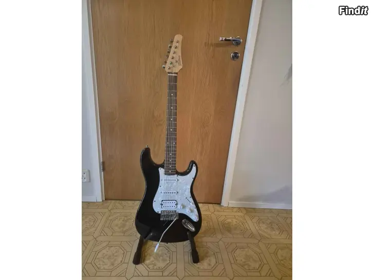 Myydään Nybörjar Elgitarr