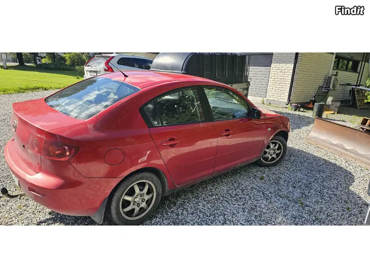 Myydään Mazda 3 1.6 2005 leimaa 6.7.2027 asti