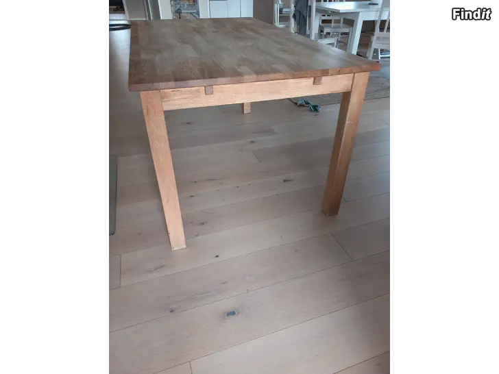 Säljes Köksbord i ek