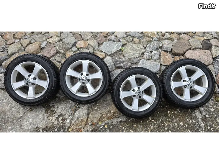 Säljes Vinterdäck på alufälg Volkswagen