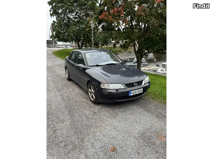 Myydään Opel Vectra
