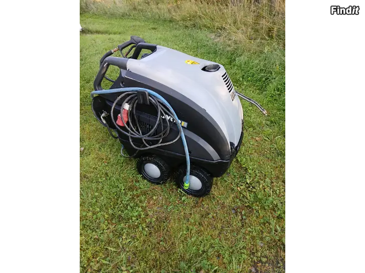 Myydään Kuumavesipesuri