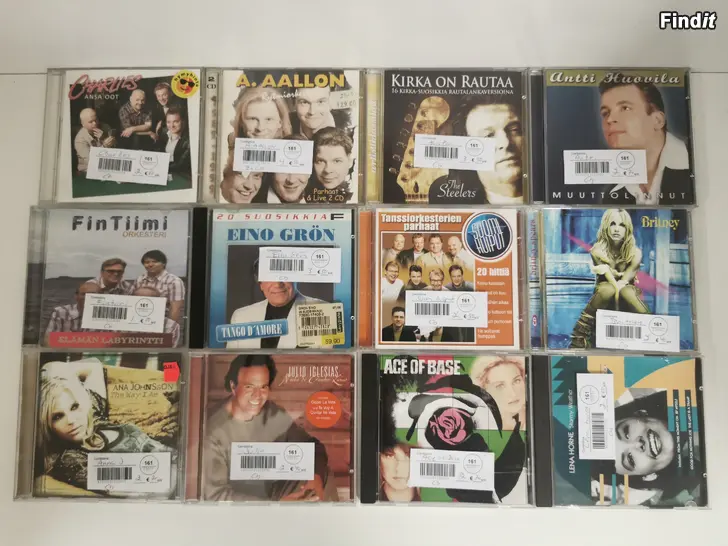 Säljes CD skivor och C kasetter, finska och eng