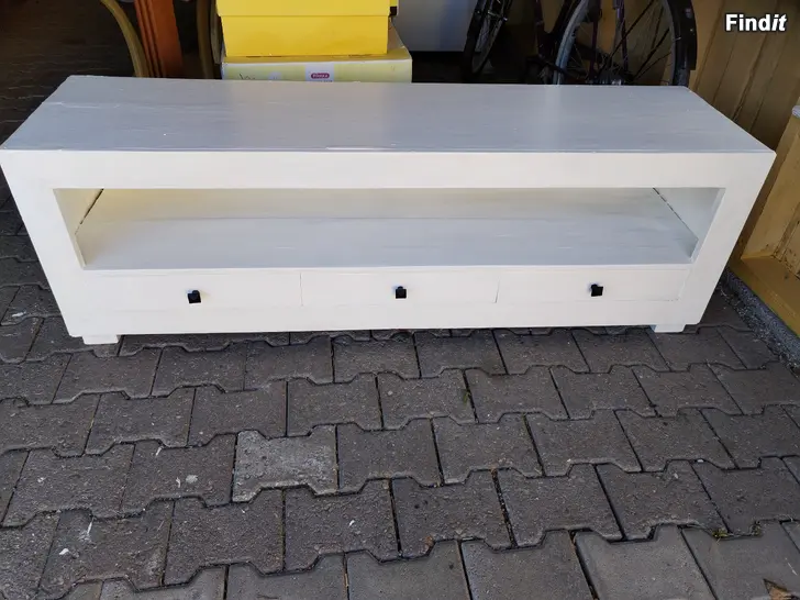 Säljes PUINEN LIPASTO