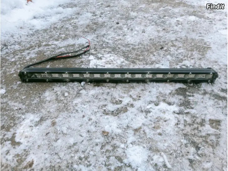 Myydään Lisävalopaneli LED mitat 50-3-5 cm