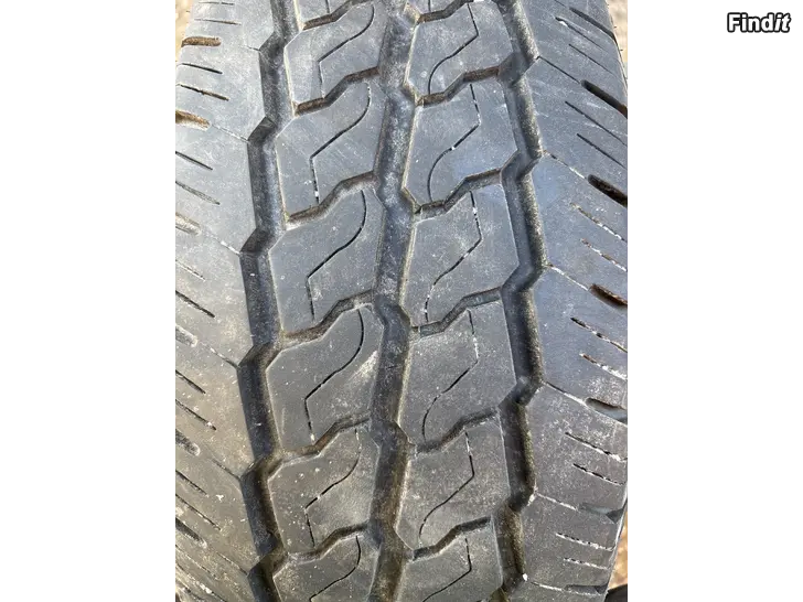 Säljes Paketbilsdäck