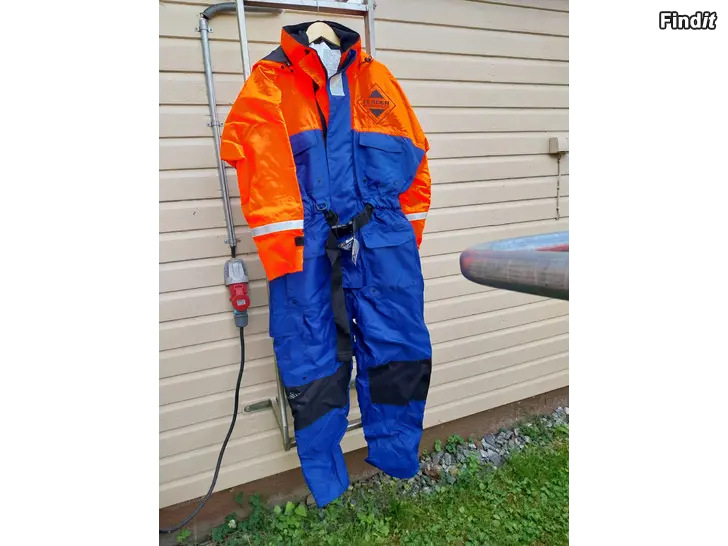 Myydään Kellunta /Pelastus Puvut