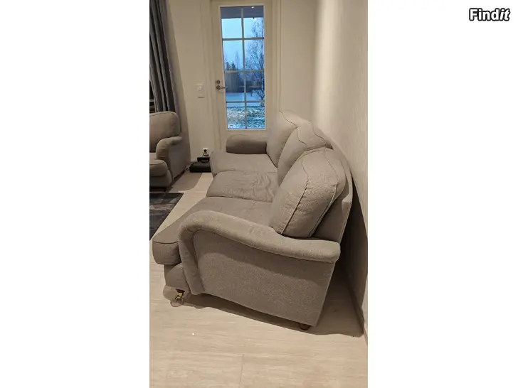Säljes Soffa med fåtöljer