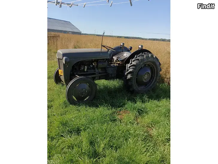 Säljes Massey Ferguson TE-20 1946-1956