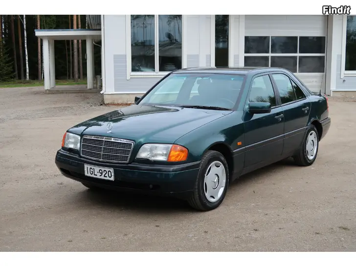 Myydään MB C180 SEDAN 1995 Huom 132000km Suomiauto