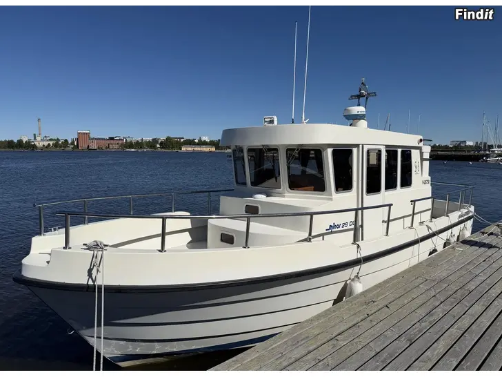 Myydään Minor 29  Yanmar 315 hv  Flybridge  2 omistajaa  Erittäin hieno